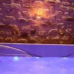 Lauralie Bed & Breakfast 4*