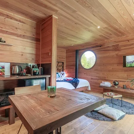 Lauralie Bed & Breakfast