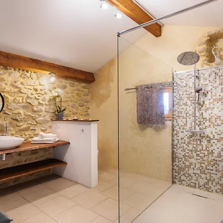 Lauralie Bed & Breakfast 4*