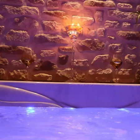 Lauralie Bed & Breakfast 4*